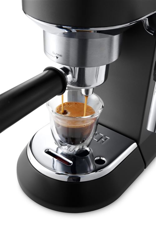 De’Longhi Dedica Espressomaskine – Professionel Espresso i Kompakt Design